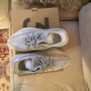 adidas Shoes - Yeezy BOOST350 v2 us 9 1/2 adidas Shoes - Yeezy BOOST350 v2 us 9 1/2